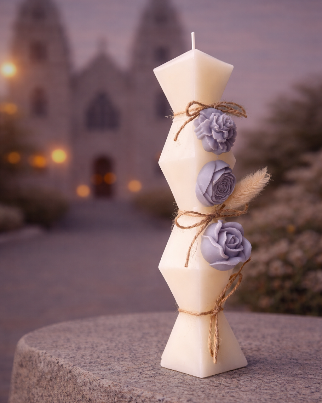 A image that shows a mountain range 