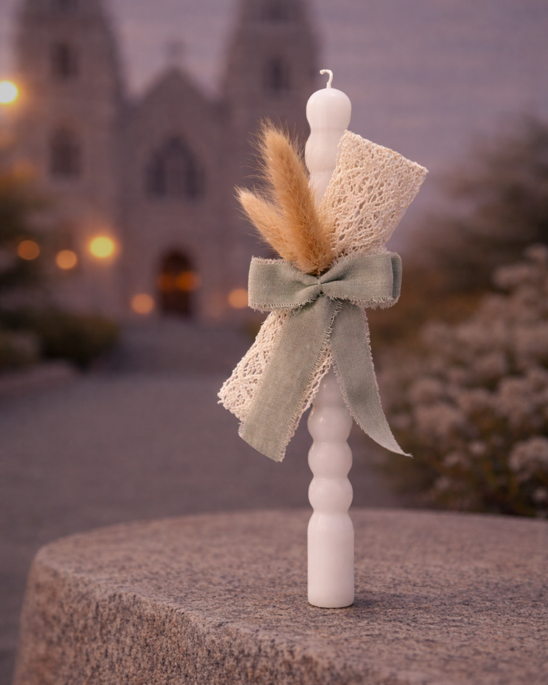 A image that shows a mountain range 